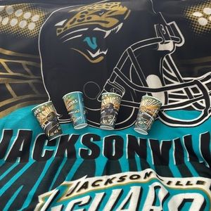Set of four 3D changing plastic Jacksonville Jaguars cups and blanket